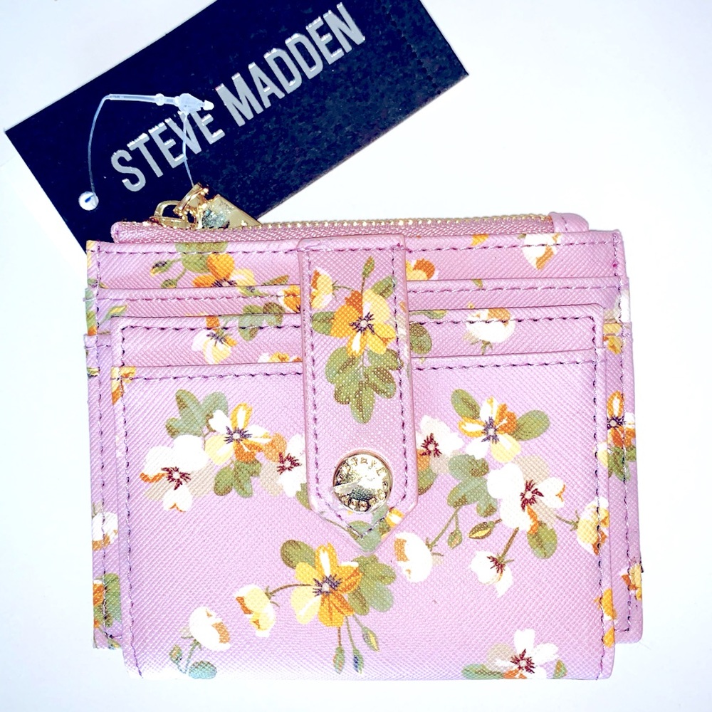 Steve Madden - Floral Bhayden Mini …
